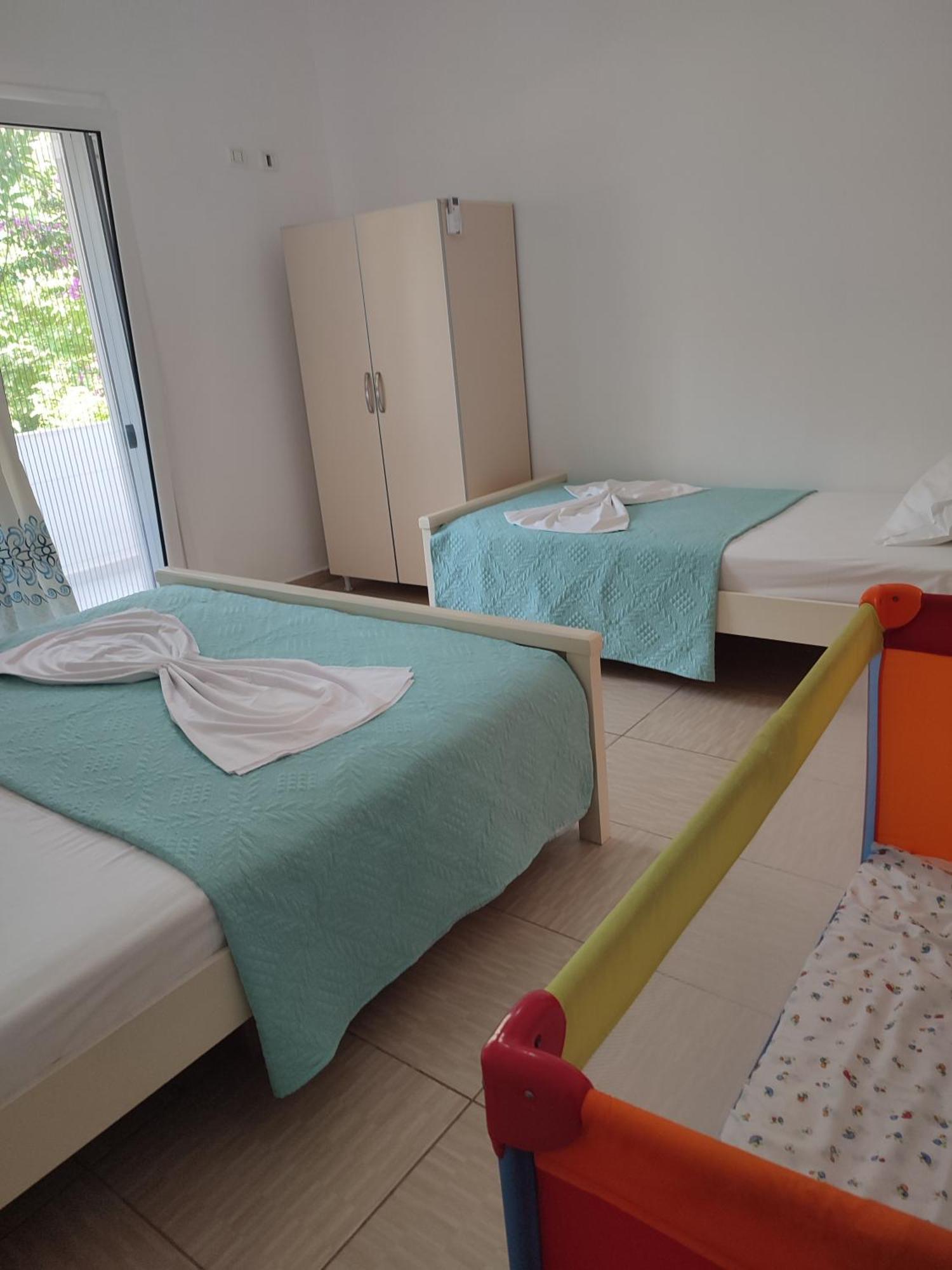 Penelope'S Rooms Dhermi Bagian luar foto